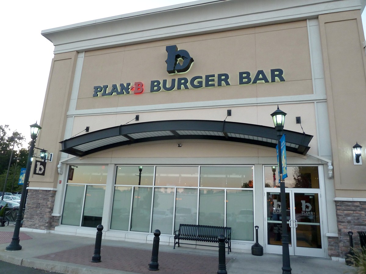 Plan B Burger Bar In Milford Premieres Bacon Week Menu In Celebration Of Its One Year Anniversary